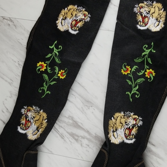 Cape Robbin Over the knee Boots - Picture 3 of 9